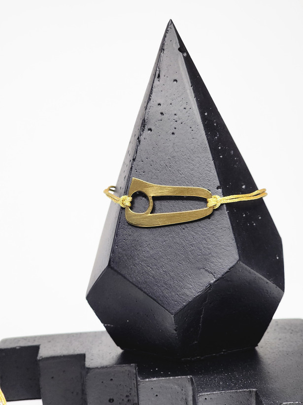 دستبند ه نیمایی