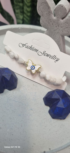 دستبند سنگ مون استون و پلاک پروانه