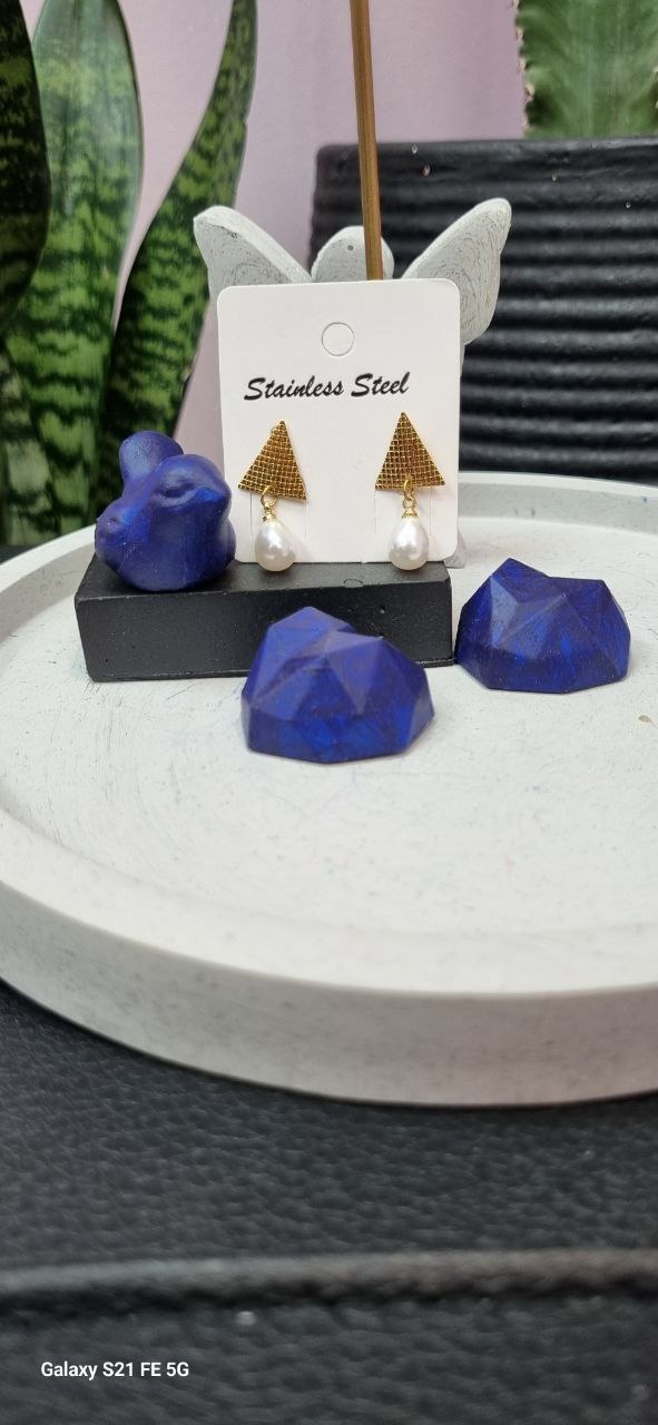 گوشواره هندسی و مروارید طلایی
