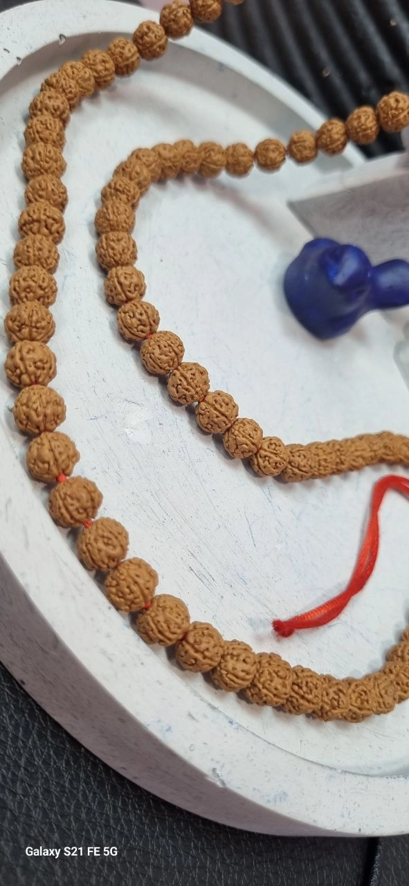 گردنبند سنگ طبیعی رودراکشا