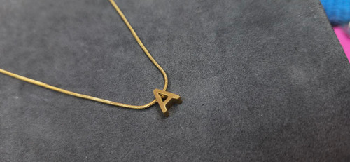 گردنبند استیل حرفA طلایی