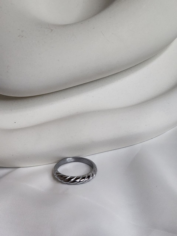 انگشتر رینگ استیل نقره ای