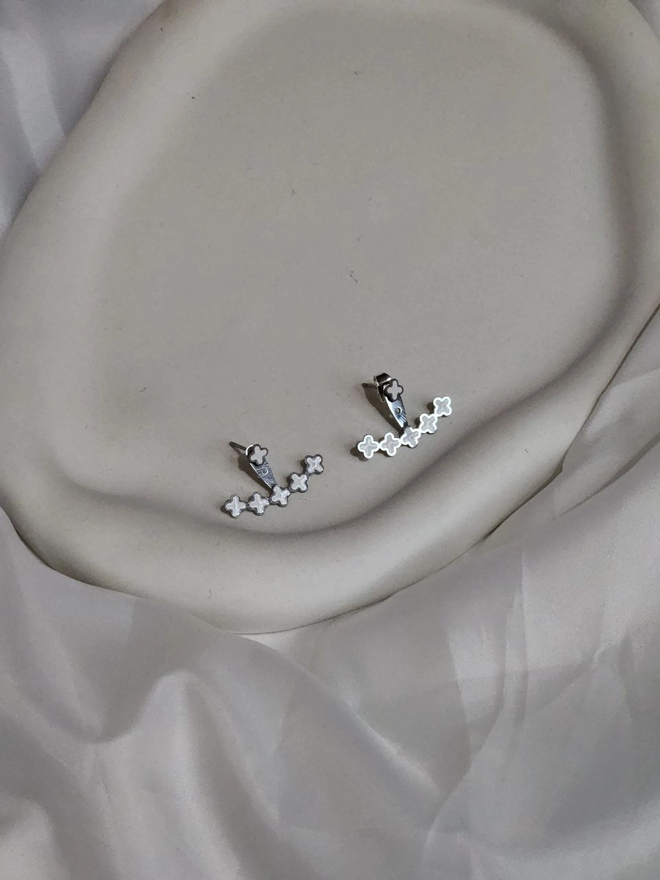 گوشواره استیل نقره ای وارداتی ونکلیف