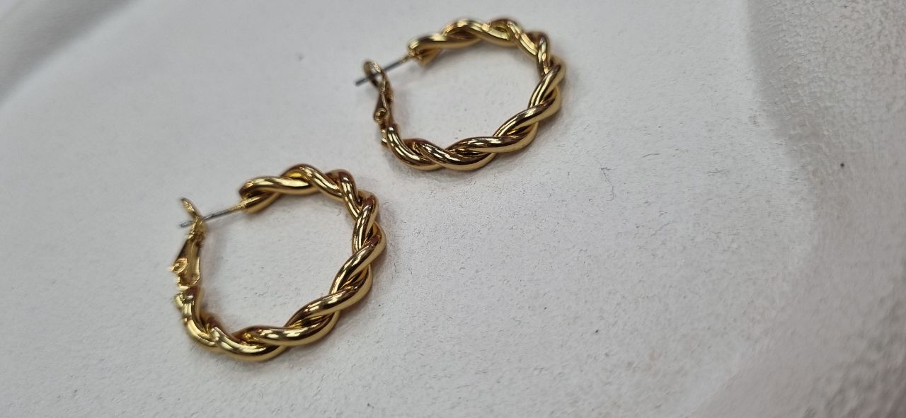 گوشواره استیل طلایی طرح طلا حلقه ای پیچی