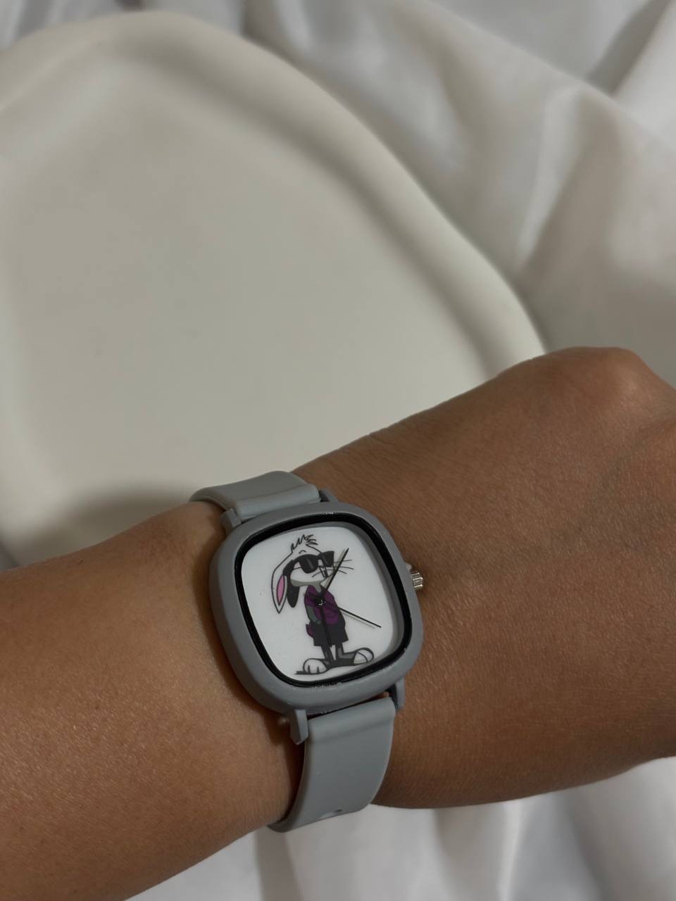 ساعت فانتزی بند سیلیکونی