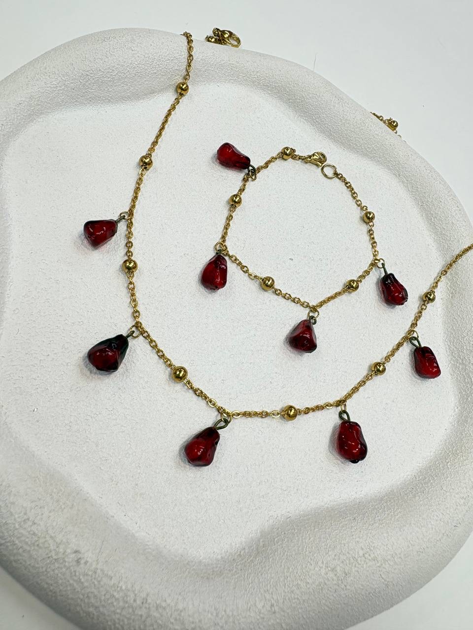 ست گردنبند و دستبند انار استیل یلدایی