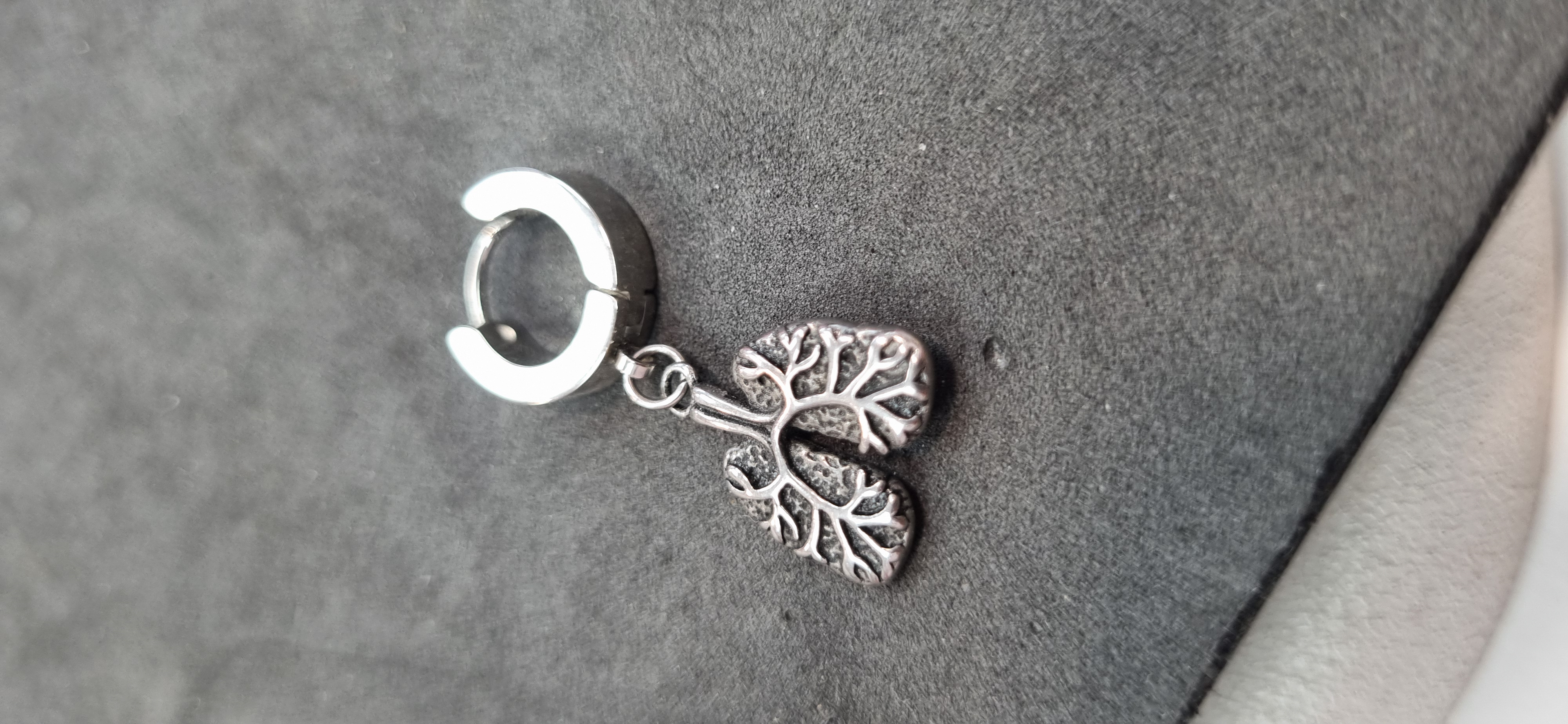 پرسینگ گوش حلقه ای کالبد تکی