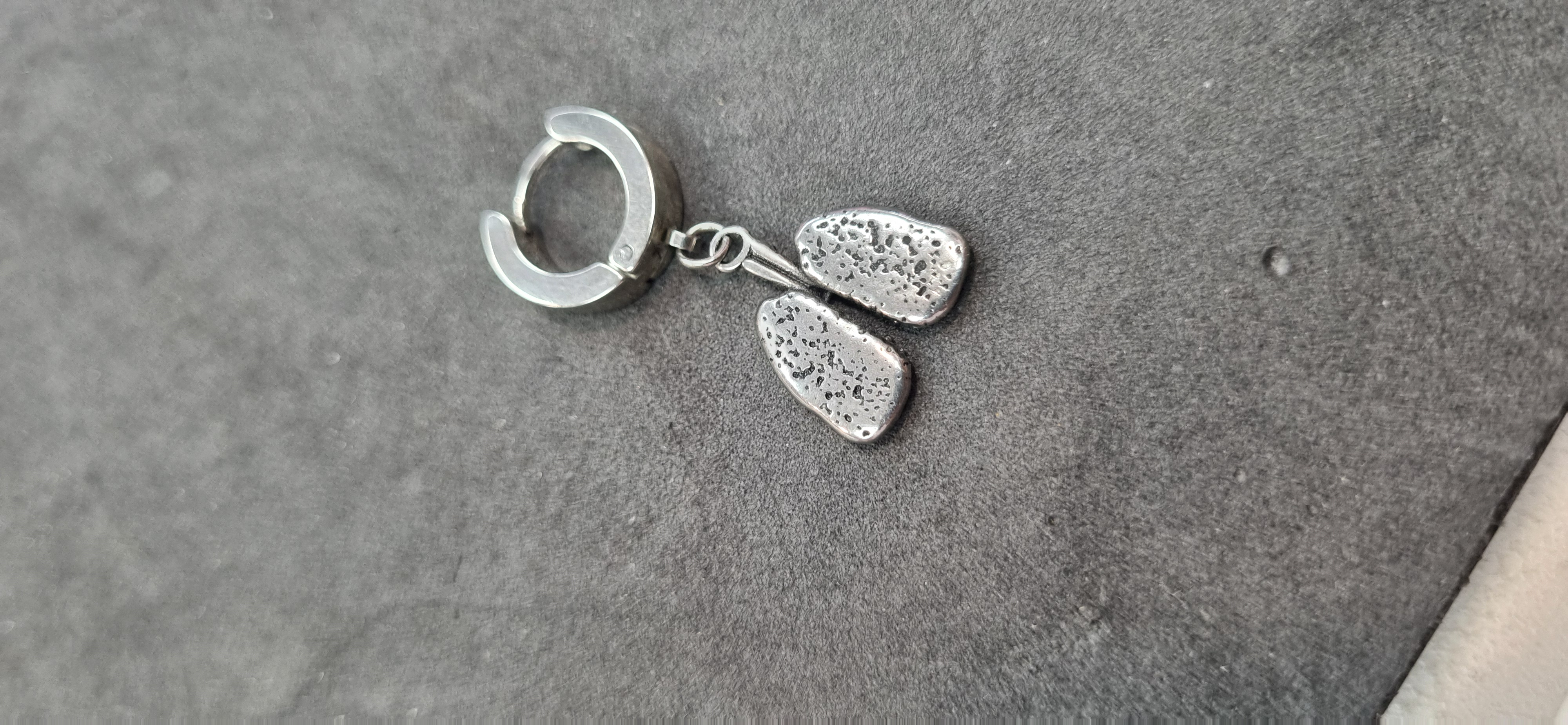 پرسینگ گوش حلقه ای کالبد تکی
